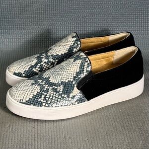 Vionic Midi Slip-On Sneaker Natural Snake Print Shoes Women’s Size 6